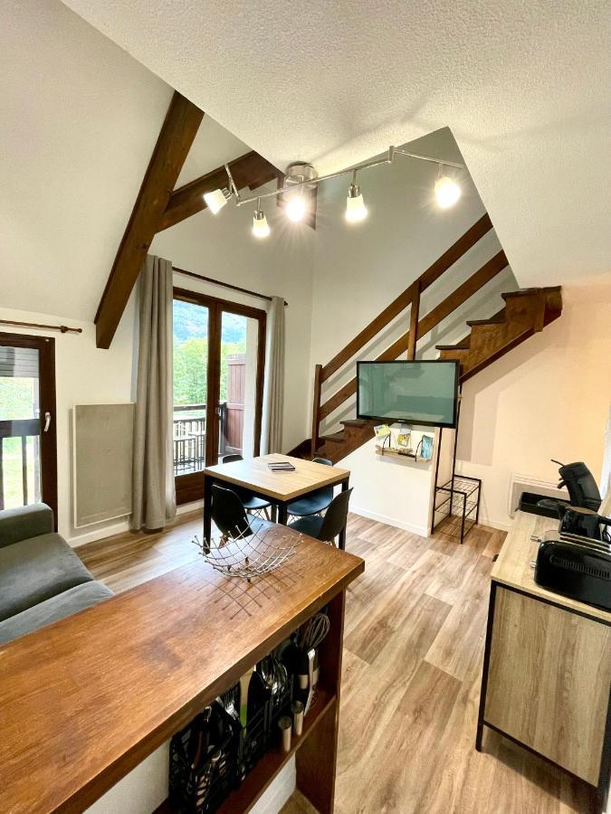 Duplex Du Pailhet, T3 Neuf, Vue Montagne, Parking, Navette Et 2 Velos A Disposition Gratuitement Bagnères-de-Luchon Extérieur photo